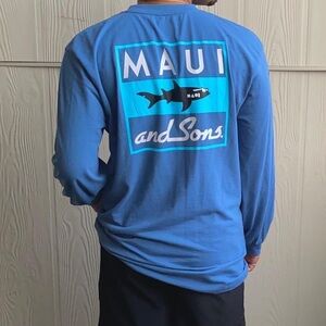 Maui and Sons Crewneck Long Sleeve Shark Tee S Blue